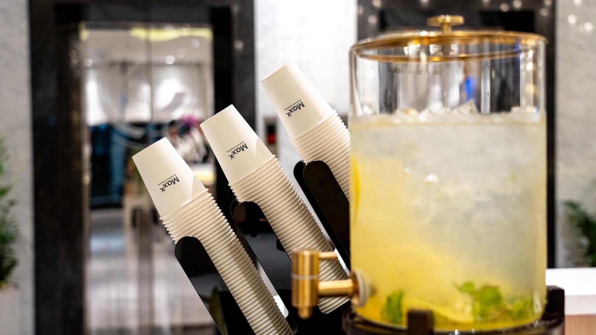 Maxx Phnom Penh Downtown By H World Ξενοδοχείο Εξωτερικό φωτογραφία